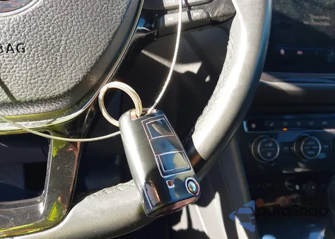 2020 Volkswagen Tiguan 2.0T Se/2.0T Se R-Line Black/2.0T Sel from USA, damaged, VIN 3VV3B7AX8LM081733